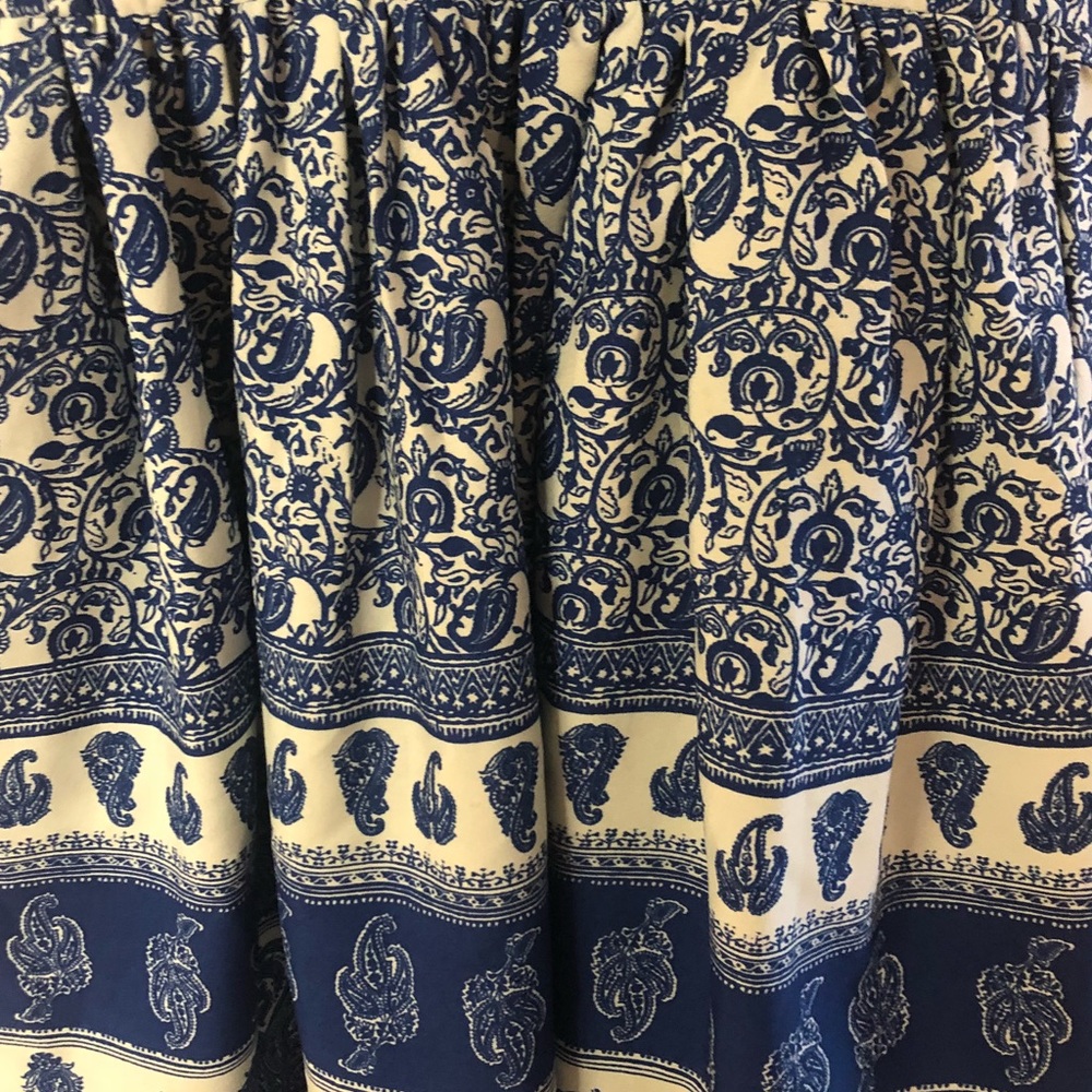 Band of Gypsies Zoe Blue and white Paisley Dress - Picture 5 of 6